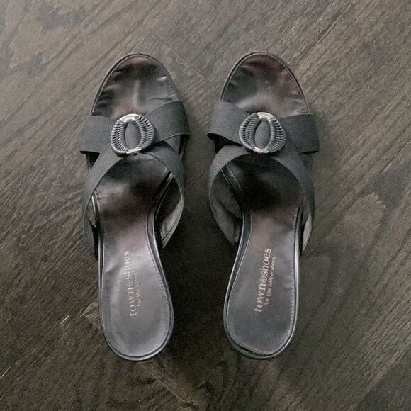 👡 Town Shoes Sandals - Picture 1 of 8